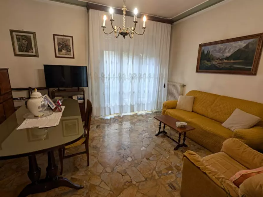 Immagine 2 di Appartamento in vendita  in Viale Giacomo Matteotti a Montevarchi