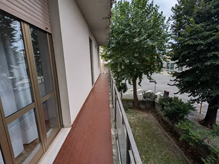 Immagine 14 di Appartamento in vendita  in Viale Giacomo Matteotti a Montevarchi