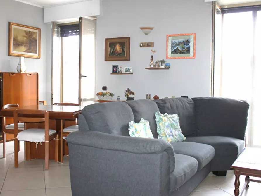 Immagine 5 di Appartamento in vendita  in Via Massimo d'Azeglio 5 a Cernusco Sul Naviglio