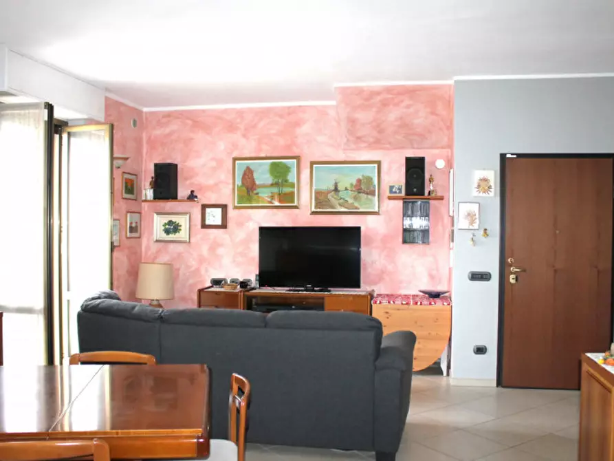 Immagine 6 di Appartamento in vendita  in Via Massimo d'Azeglio 5 a Cernusco Sul Naviglio