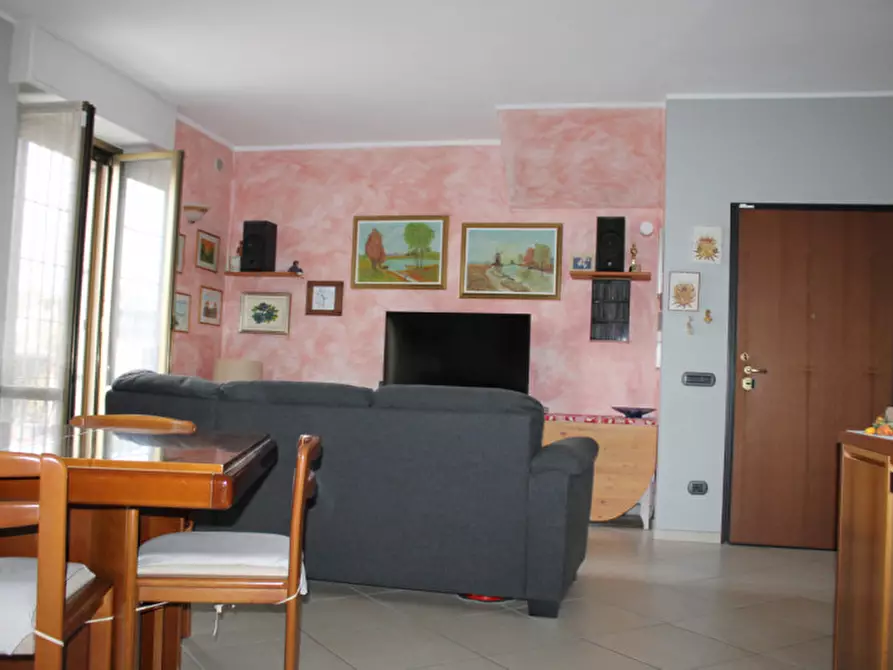 Immagine 9 di Appartamento in vendita  in Via Massimo d'Azeglio 5 a Cernusco Sul Naviglio