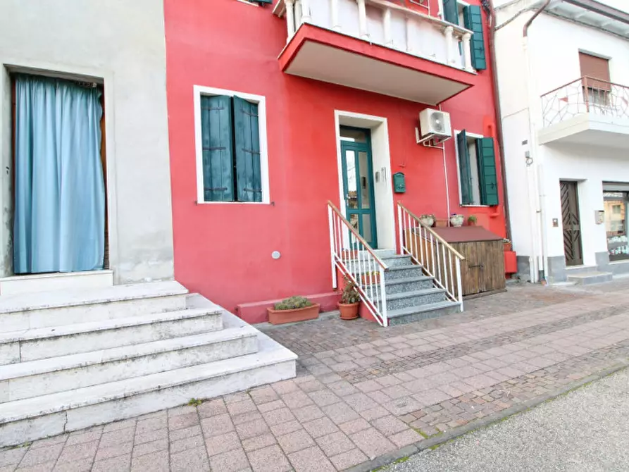 Immagine 1 di Villetta a schiera in vendita  a Pernumia