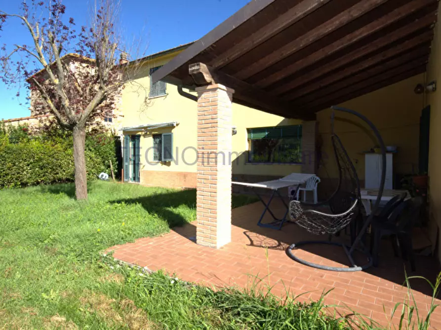 Immagine 15 di Casa indipendente in vendita  a Corciano