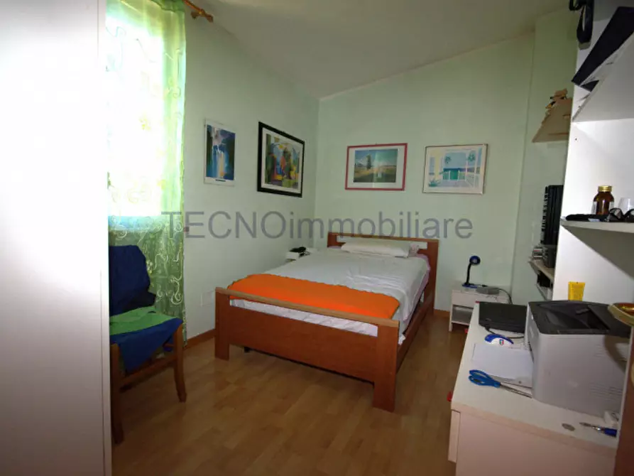 Immagine 21 di Casa indipendente in vendita  a Corciano