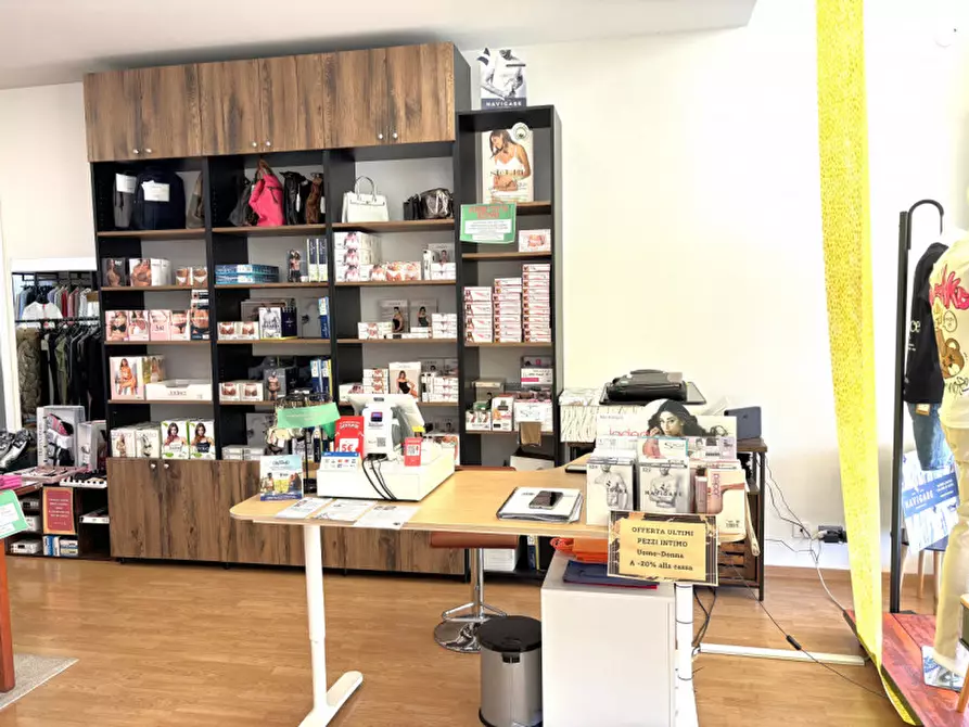 Immagine 3 di Attività commerciale in vendita  a Conselve