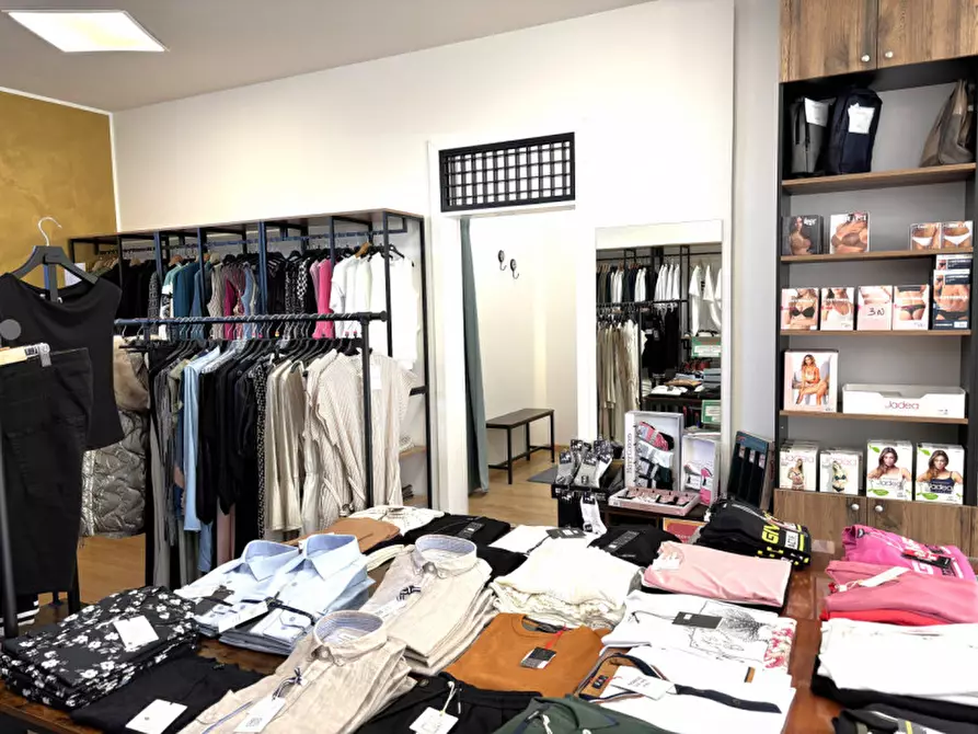 Immagine 12 di Attività commerciale in vendita  a Conselve