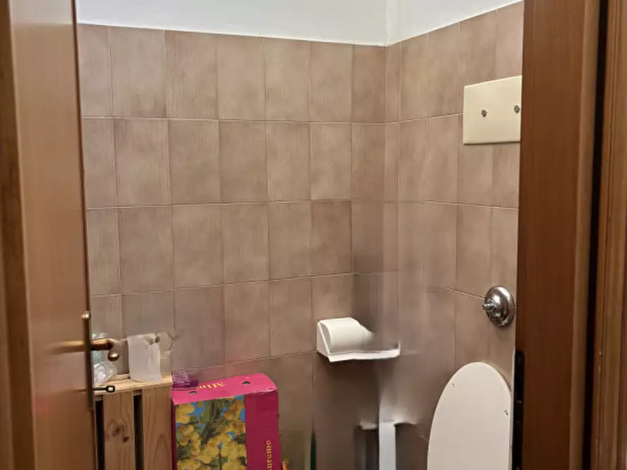 Immagine 18 di Attività commerciale in vendita  a Conselve