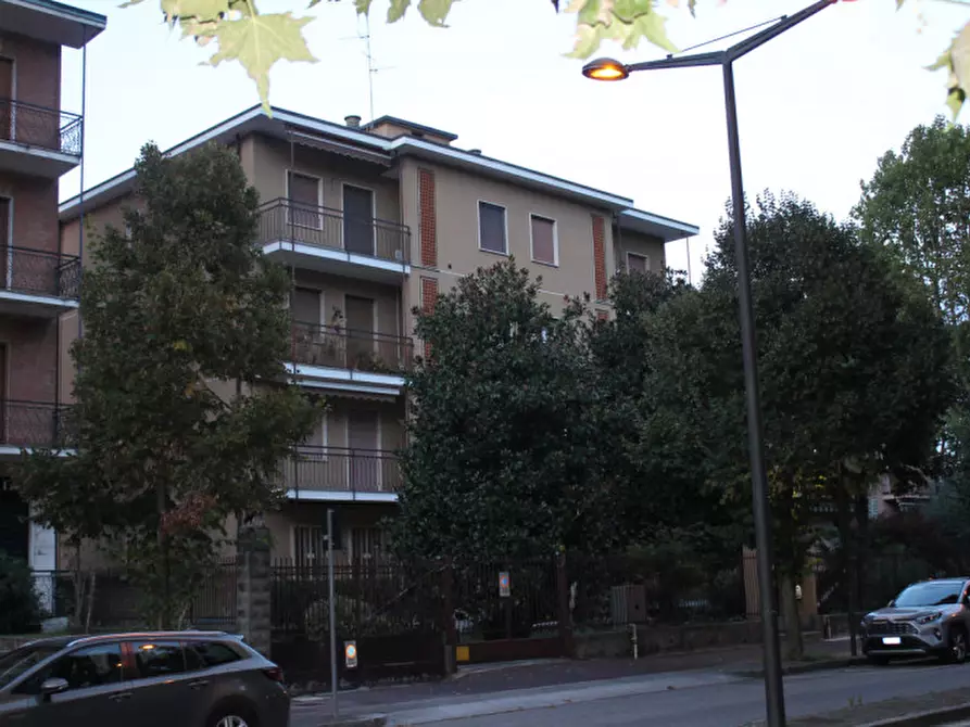 Immagine 1 di Appartamento in vendita  in Via Dante Alighieri 17 a Cernusco Sul Naviglio