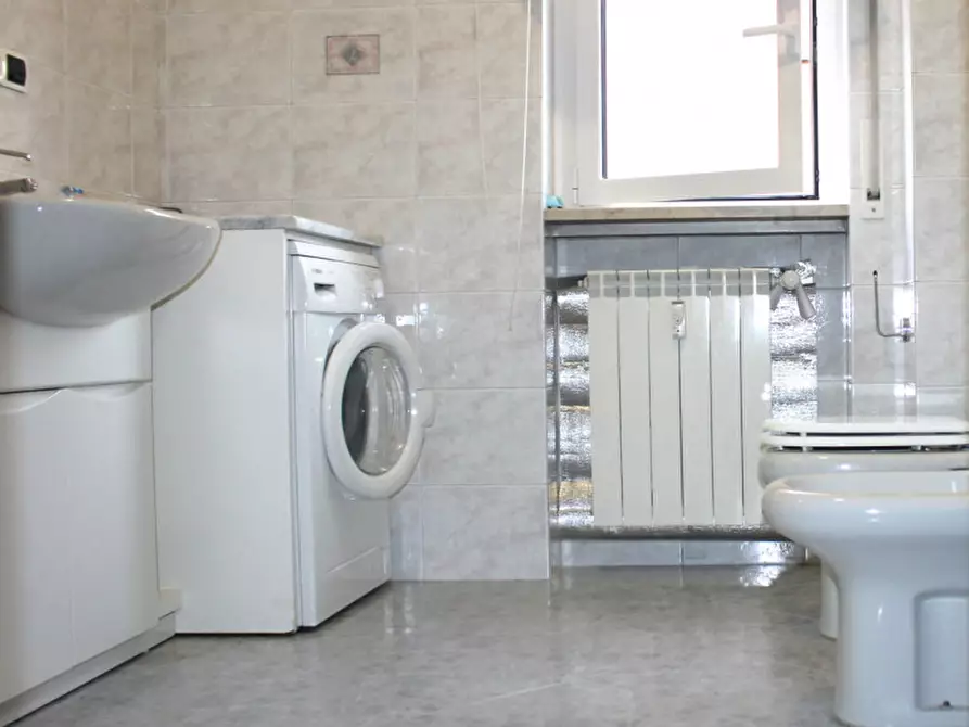 Immagine 8 di Appartamento in vendita  in Via Dante Alighieri 17 a Cernusco Sul Naviglio