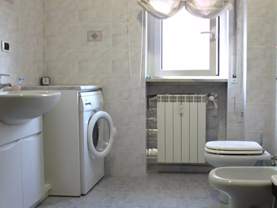 Immagine 9 di Appartamento in vendita  in Via Dante Alighieri 17 a Cernusco Sul Naviglio