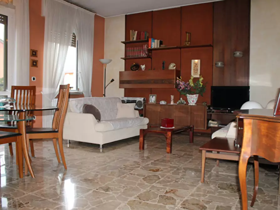 Immagine 22 di Appartamento in vendita  in Via Dante Alighieri 17 a Cernusco Sul Naviglio