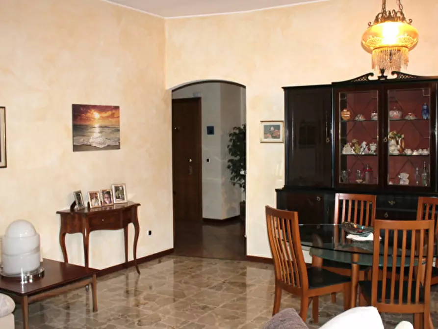 Immagine 23 di Appartamento in vendita  in Via Dante Alighieri 17 a Cernusco Sul Naviglio