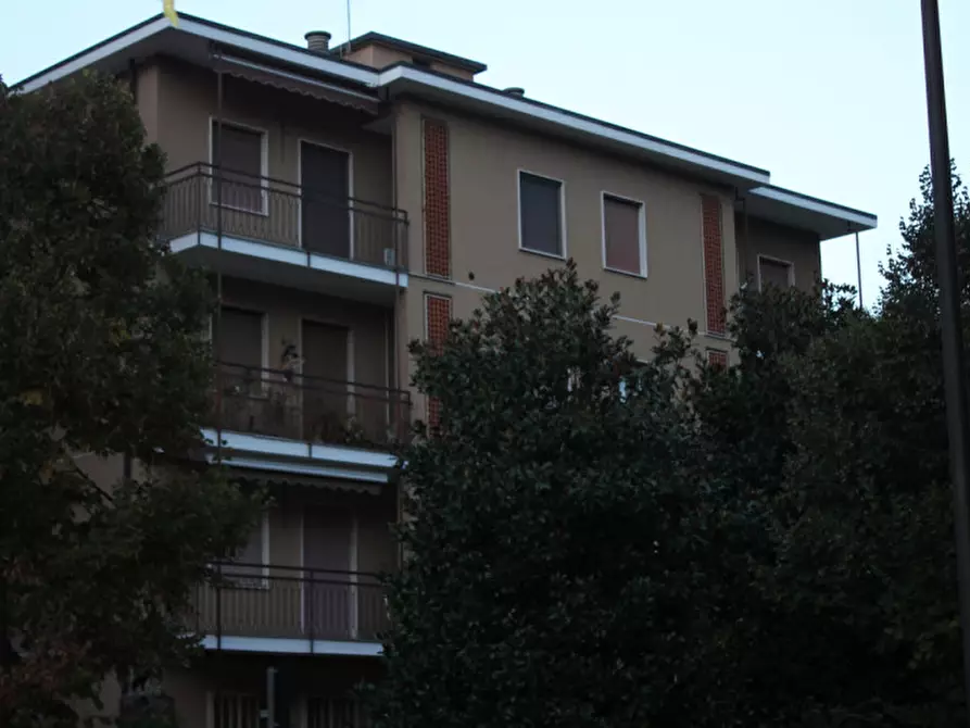 Immagine 32 di Appartamento in vendita  in Via Dante Alighieri 17 a Cernusco Sul Naviglio