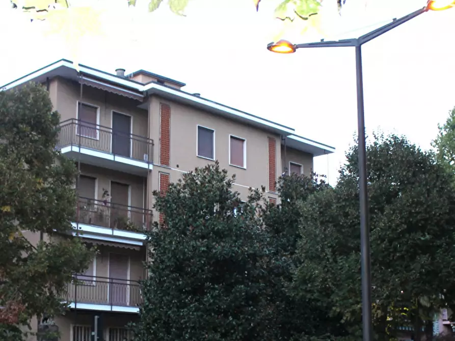 Immagine 33 di Appartamento in vendita  in Via Dante Alighieri 17 a Cernusco Sul Naviglio