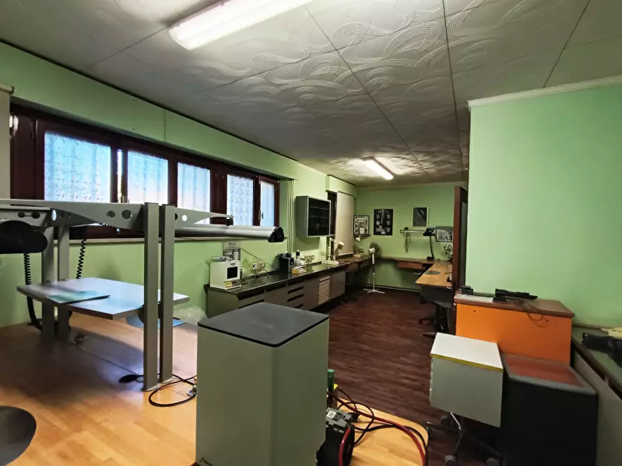 Immagine 1 di Appartamento in vendita  in Via Enrico Toti a Ancona