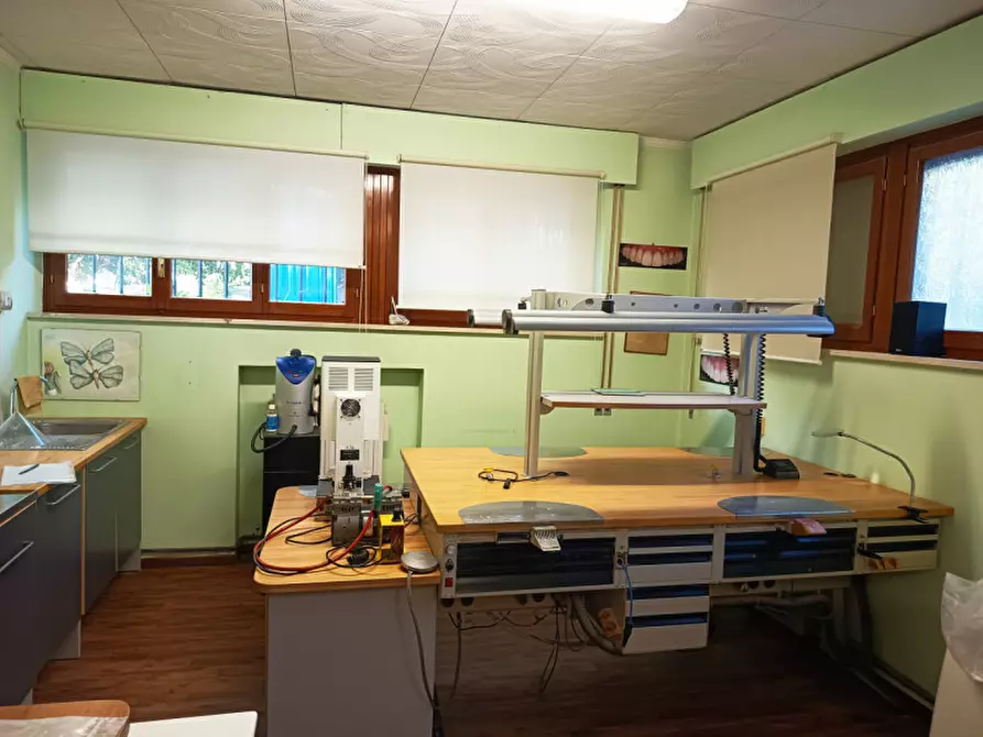 Immagine 3 di Appartamento in vendita  in Via Enrico Toti a Ancona