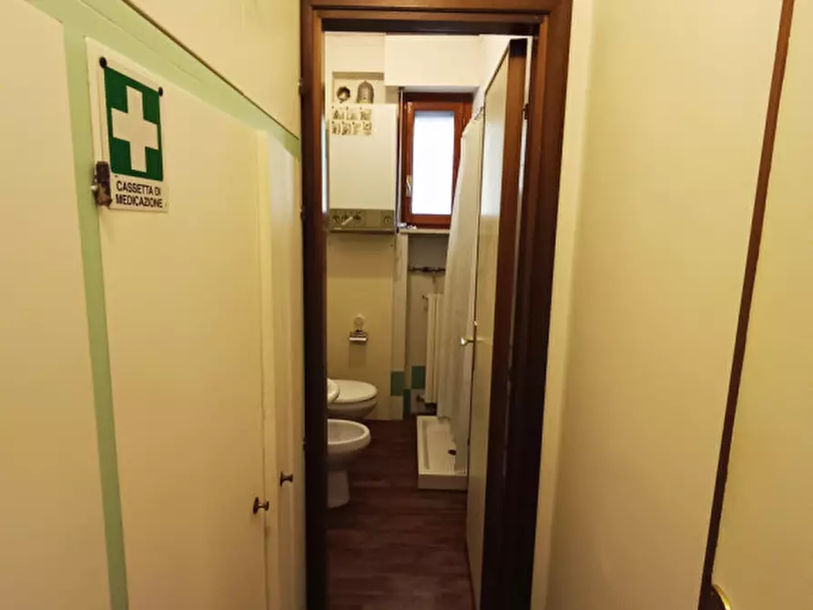 Immagine 12 di Appartamento in vendita  in Via Enrico Toti a Ancona