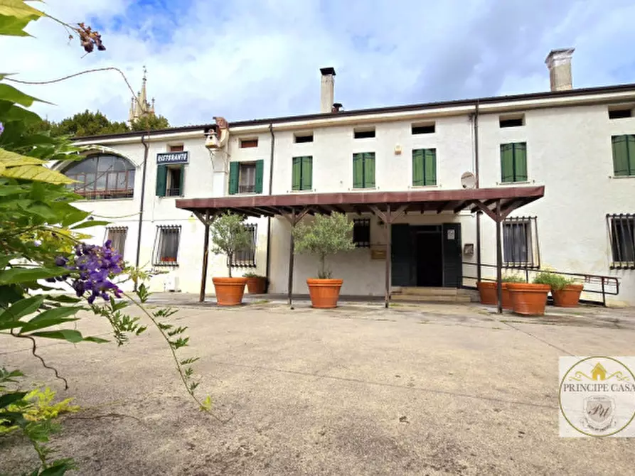 Immagine 3 di Attività commerciale in vendita  in via tormene a Baone