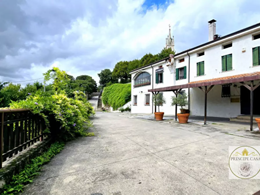 Immagine 5 di Attività commerciale in vendita  in via tormene a Baone