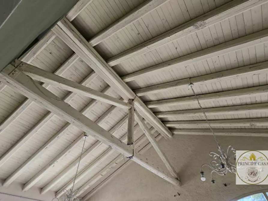 Immagine 10 di Attività commerciale in vendita  in via tormene a Baone