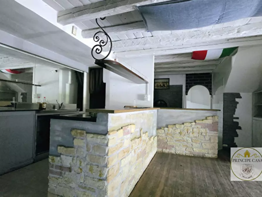 Immagine 18 di Attività commerciale in vendita  in via tormene a Baone