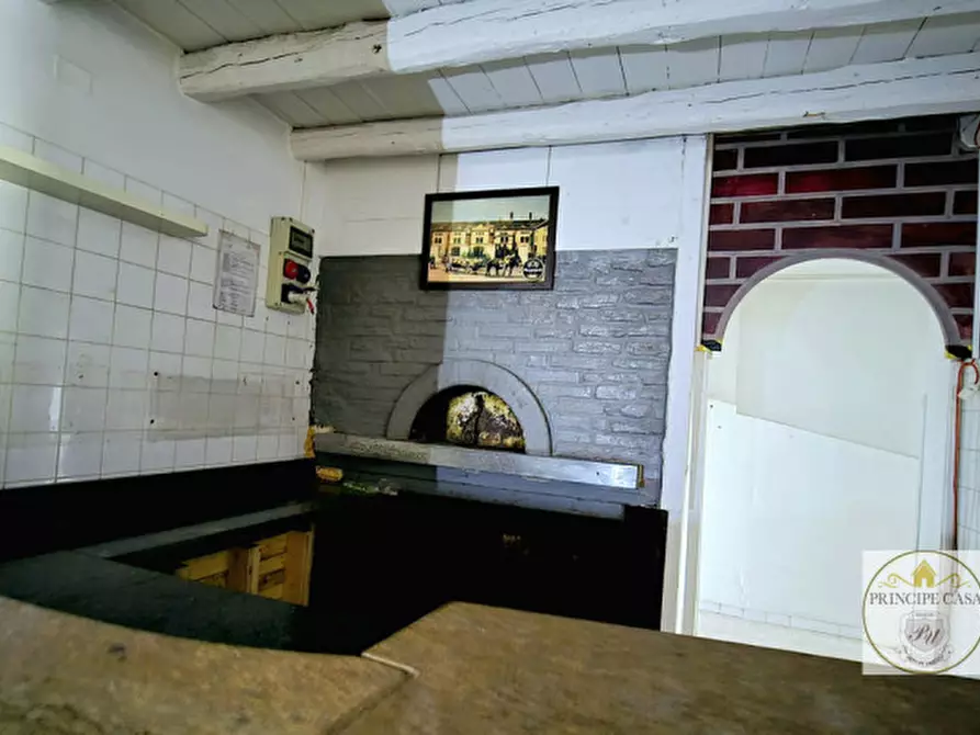 Immagine 21 di Attività commerciale in vendita  in via tormene a Baone