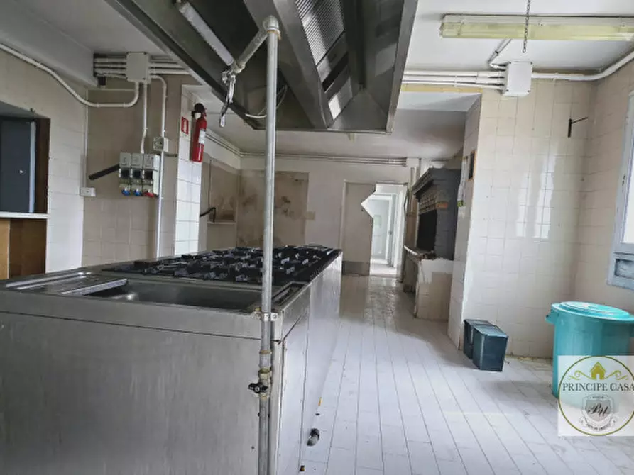 Immagine 24 di Attività commerciale in vendita  in via tormene a Baone