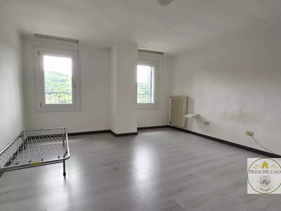 Immagine 31 di Attività commerciale in vendita  in via tormene a Baone