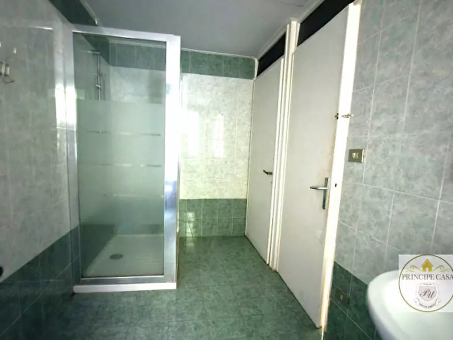 Immagine 35 di Attività commerciale in vendita  in via tormene a Baone