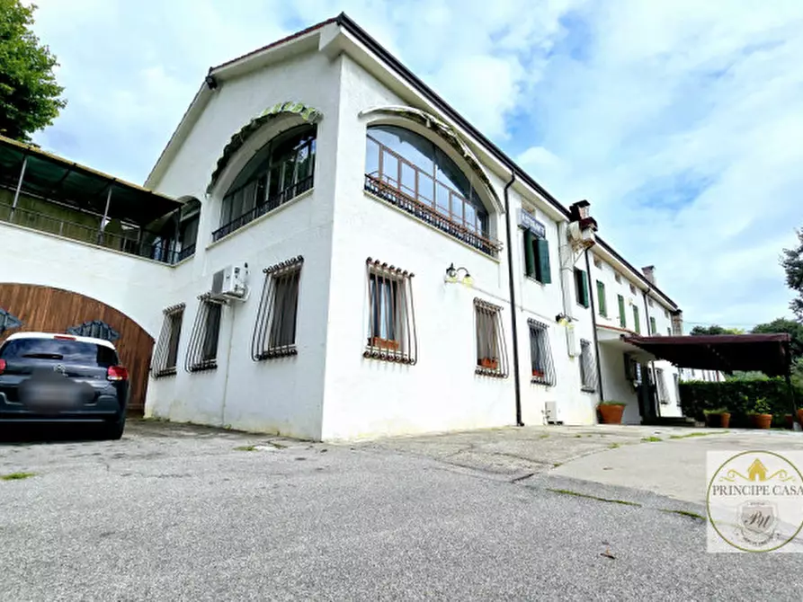 Immagine 41 di Attività commerciale in vendita  in via tormene a Baone