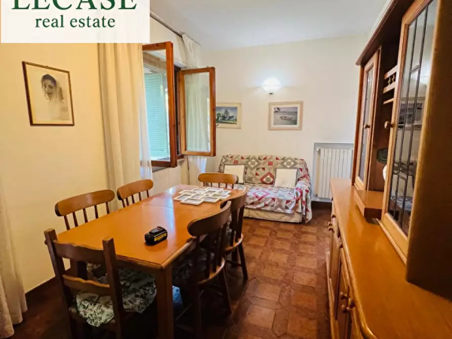 Immagine 5 di Villa in vendita  a Forte Dei Marmi