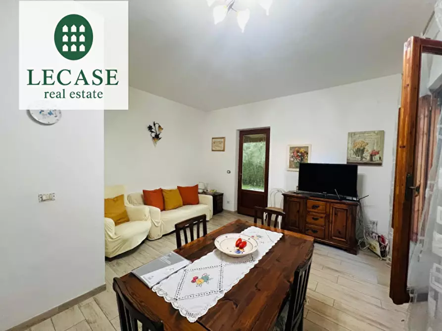 Immagine 11 di Villa in vendita  a Forte Dei Marmi