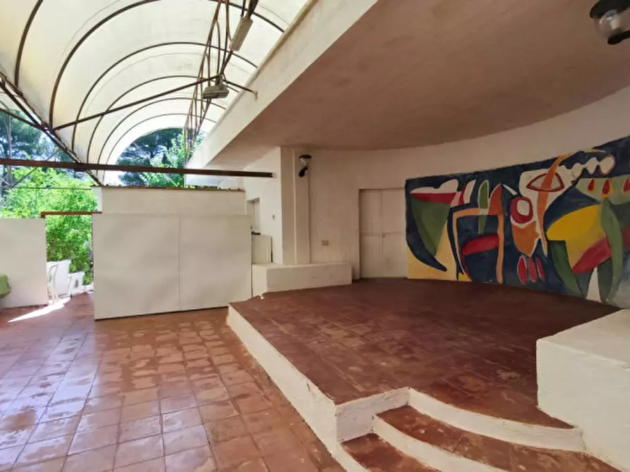 Immagine 17 di Rustico / casale in vendita  in Viale Toledo a Fasano