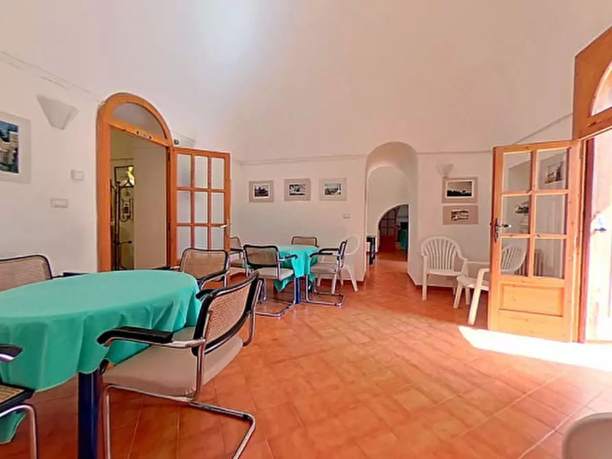 Immagine 34 di Rustico / casale in vendita  in Viale Toledo a Fasano