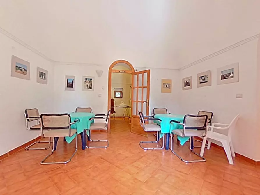 Immagine 35 di Rustico / casale in vendita  in Viale Toledo a Fasano