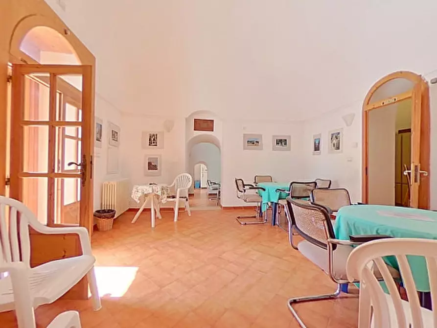 Immagine 38 di Rustico / casale in vendita  in Viale Toledo a Fasano