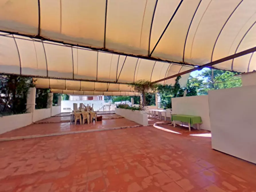 Immagine 47 di Rustico / casale in vendita  in Viale Toledo a Fasano