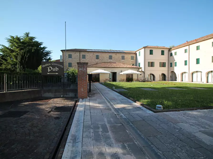 Immagine 45 di Attività commerciale in vendita  in Via Quattro Novembre a Motta Di Livenza