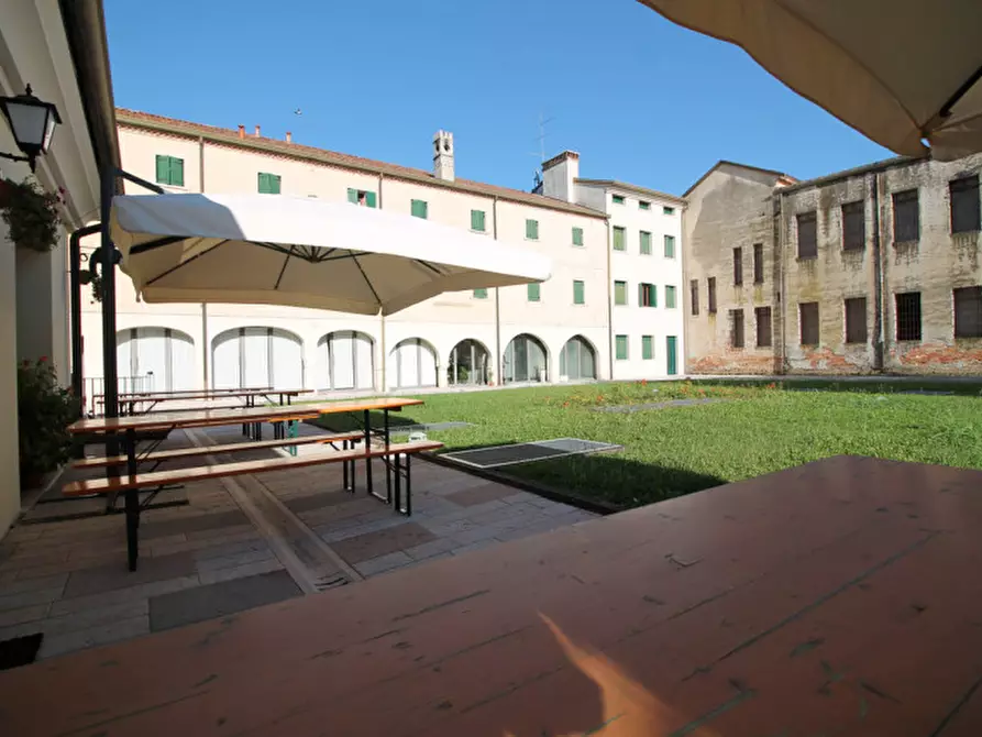 Immagine 47 di Attività commerciale in vendita  in Via Quattro Novembre a Motta Di Livenza