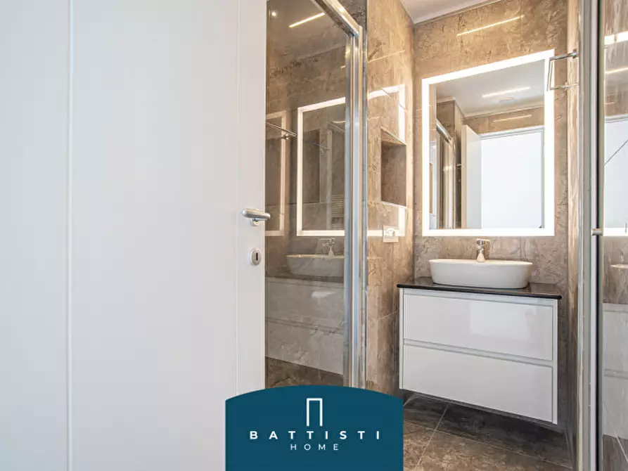 Immagine 21 di Appartamento in affitto  in Via Aniene a Roma