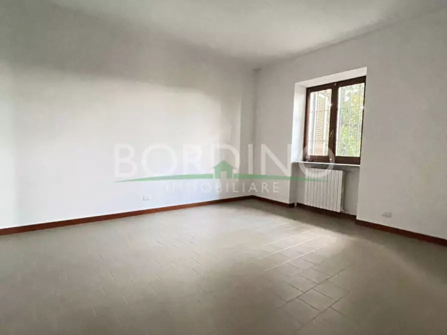 Immagine 12 di Appartamento in affitto  a Govone