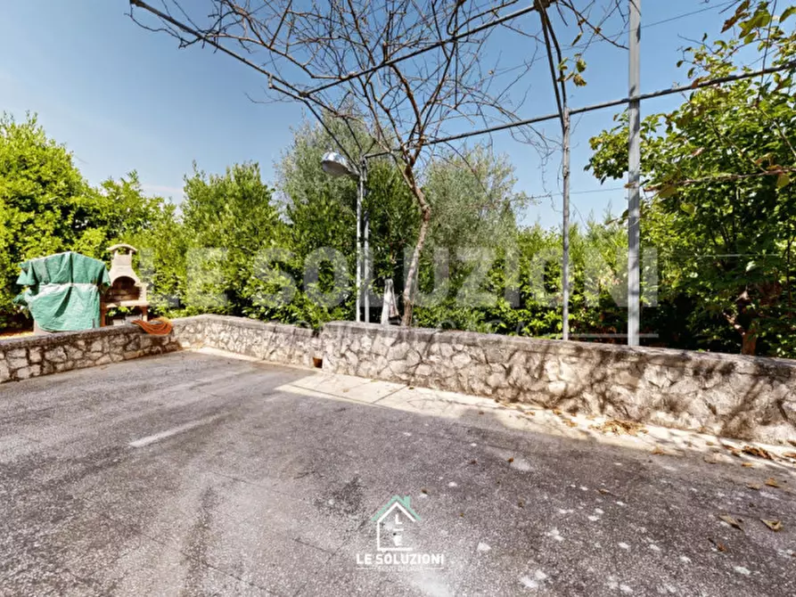 Immagine 27 di Villa in vendita  in Strada Comunale la Frascina 9 a Putignano