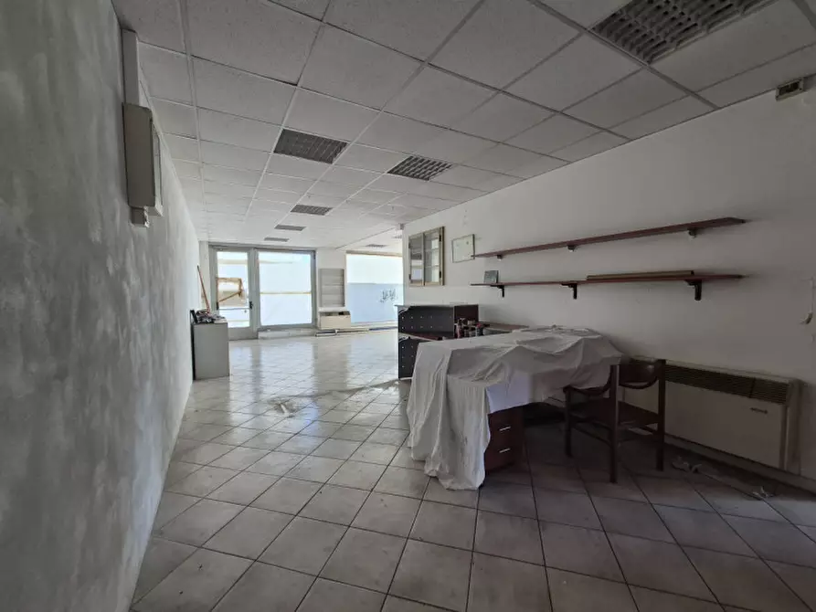 Immagine 2 di Magazzino in vendita  in Via Giuseppe Verdi, 26 a Conselve