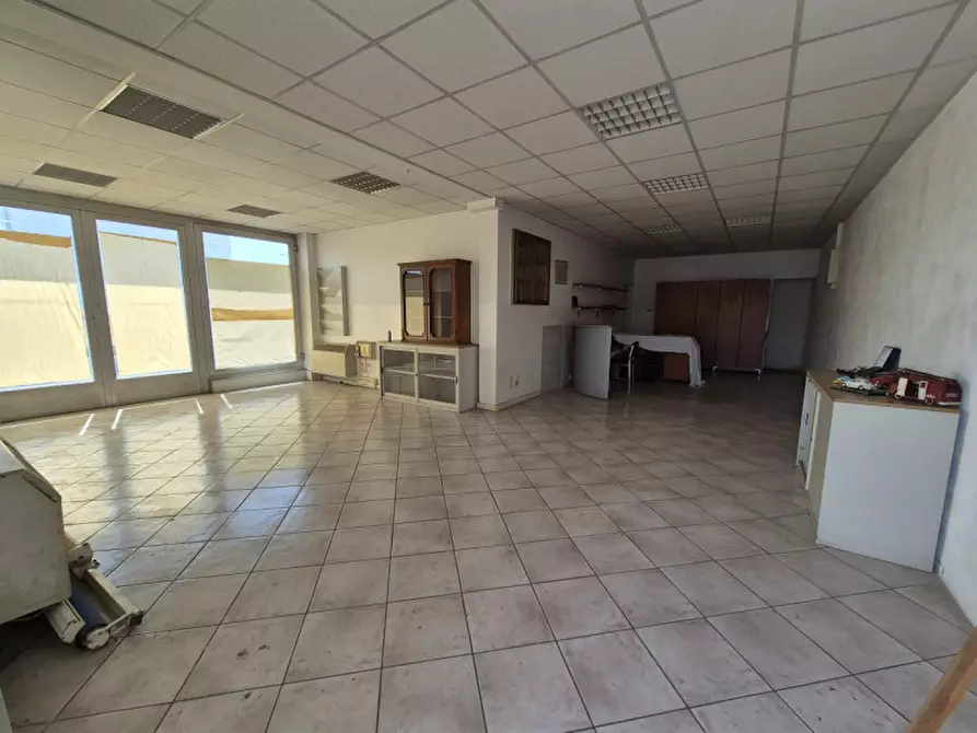 Immagine 3 di Magazzino in vendita  in Via Giuseppe Verdi, 26 a Conselve