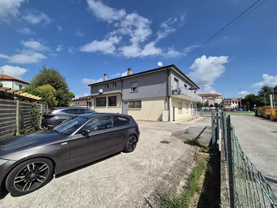 Immagine 7 di Magazzino in vendita  in Via Giuseppe Verdi, 26 a Conselve