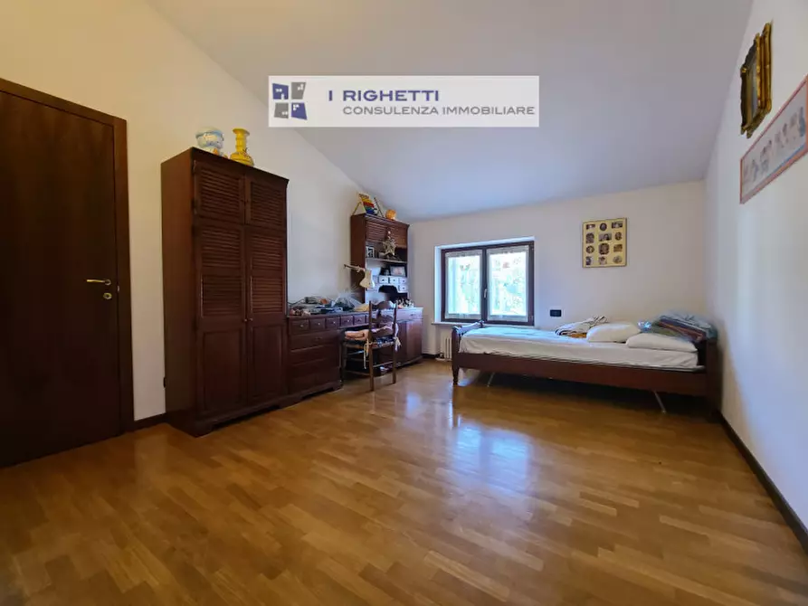 Immagine 10 di Villa in vendita  in Via Giuseppe Verdi a Negrar di Valpolicella