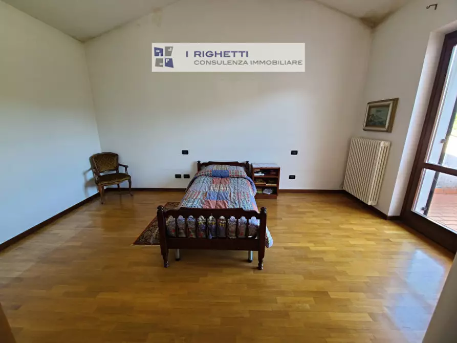 Immagine 15 di Villa in vendita  in Via Giuseppe Verdi a Negrar di Valpolicella