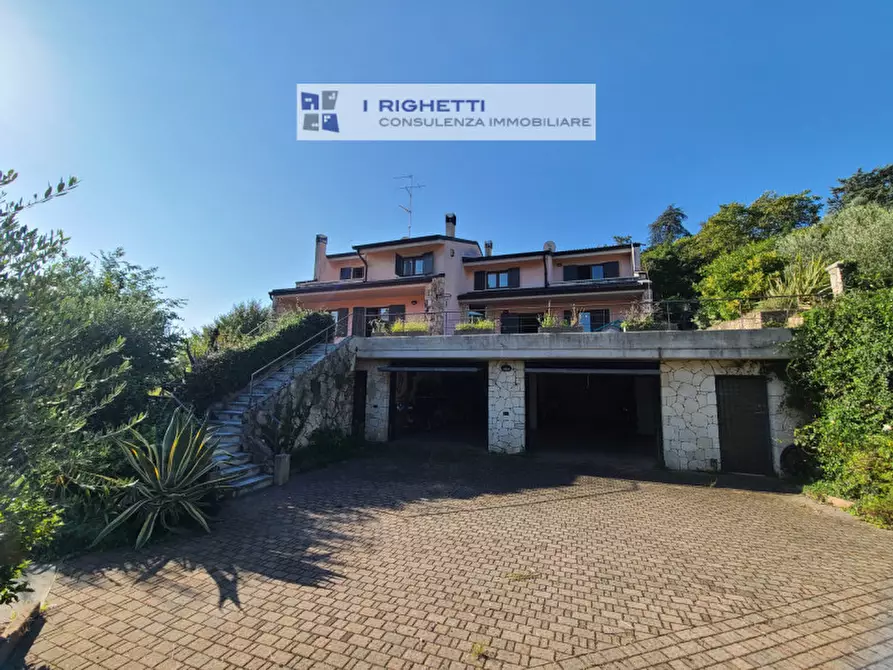 Immagine 22 di Villa in vendita  in Via Giuseppe Verdi a Negrar di Valpolicella