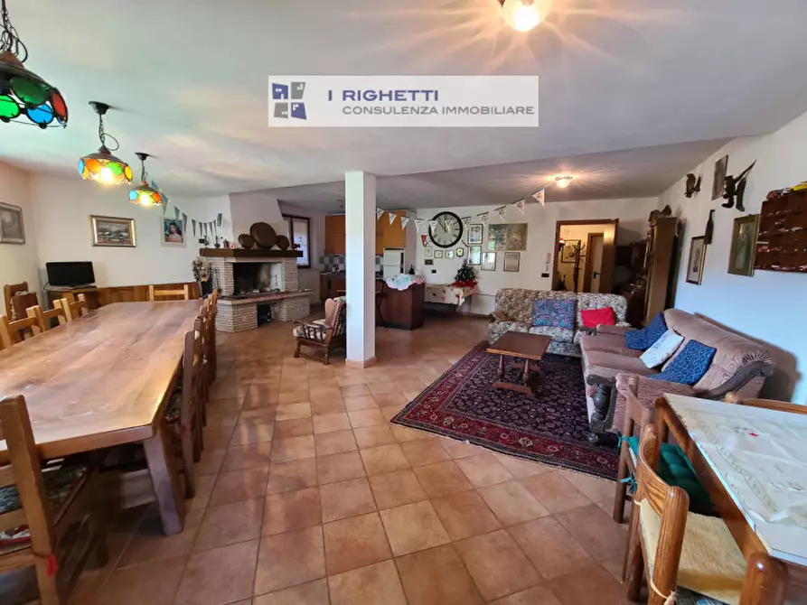 Immagine 27 di Villa in vendita  in Via Giuseppe Verdi a Negrar di Valpolicella