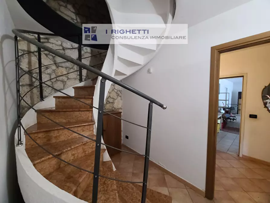 Immagine 36 di Villa in vendita  in Via Giuseppe Verdi a Negrar di Valpolicella